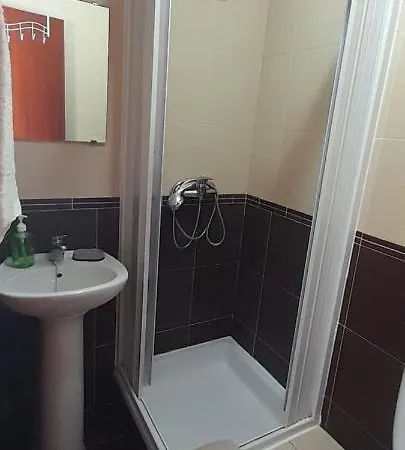 Guesthouse, Ap Verissimo 纳扎雷